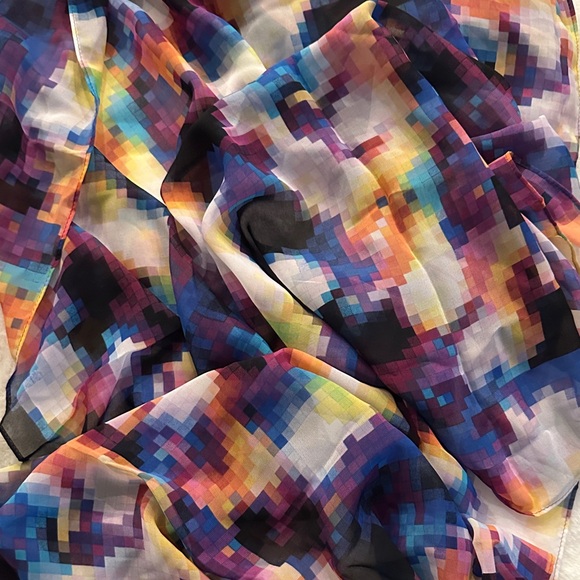 Calvin Klein Multicolor Pixelated Scarf - Picture 2 of 10